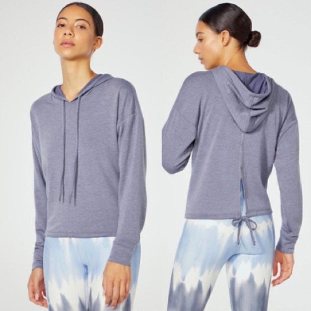 Wildfox Shayla Athletic Pullover Hoodie in Nightshadow size medium